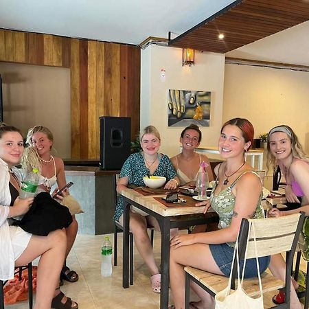 Alpha Hostel Cafe&Bar Ban Khlong Yai Exterior photo
